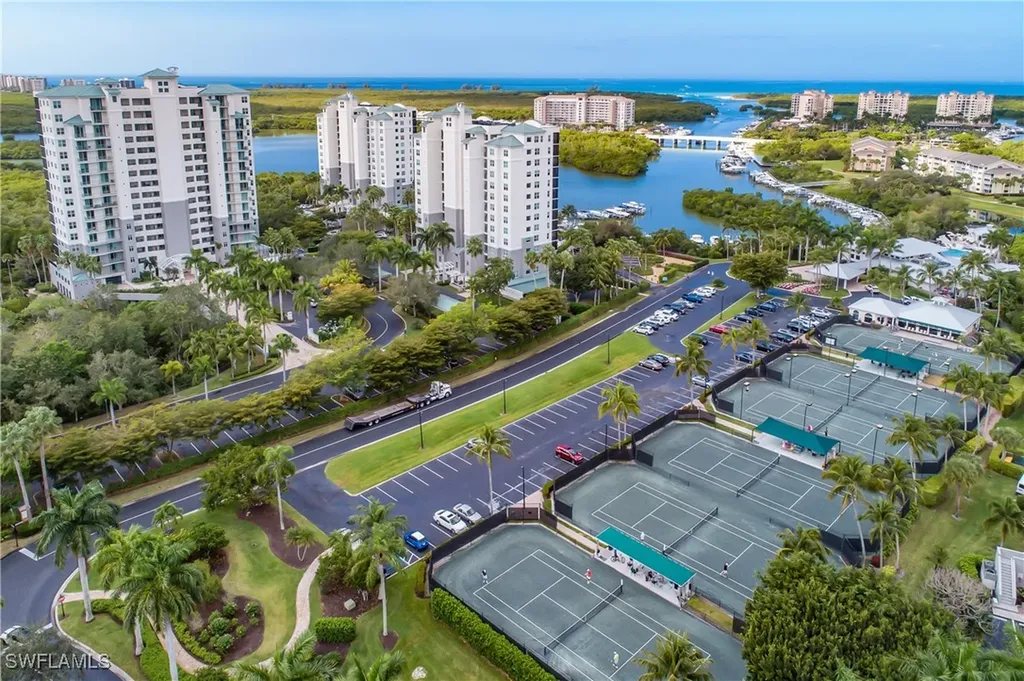 430 Cove Tower Drive Naples FL 34110