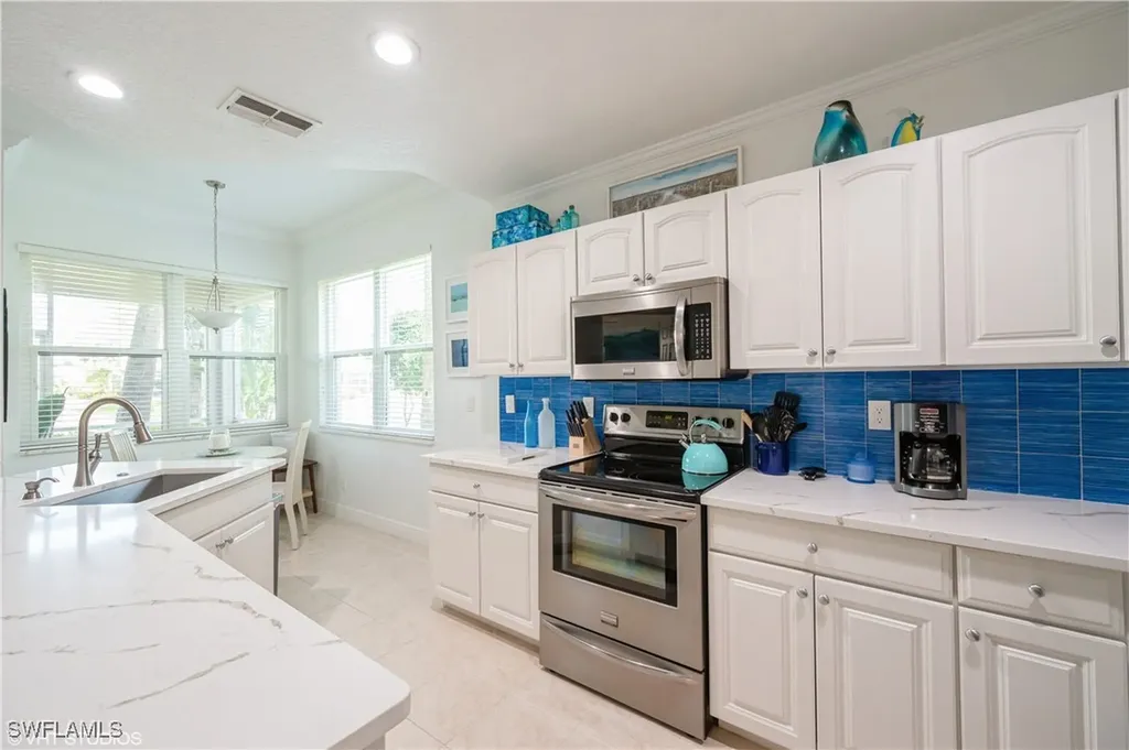 4610 Hawks Nest Drive Naples FL 34114