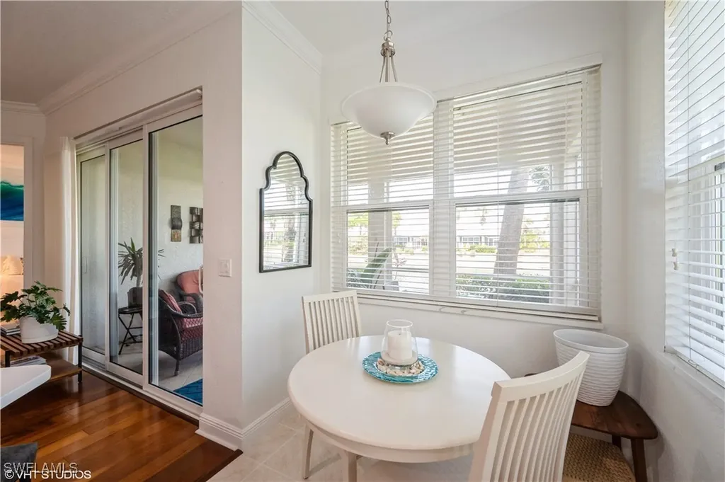 4610 Hawks Nest Drive Naples FL 34114