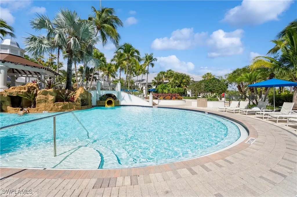 4610 Hawks Nest Drive Naples FL 34114