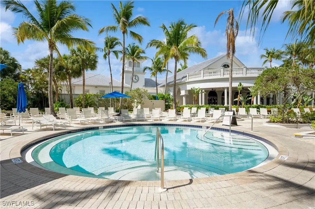 4610 Hawks Nest Drive Naples FL 34114