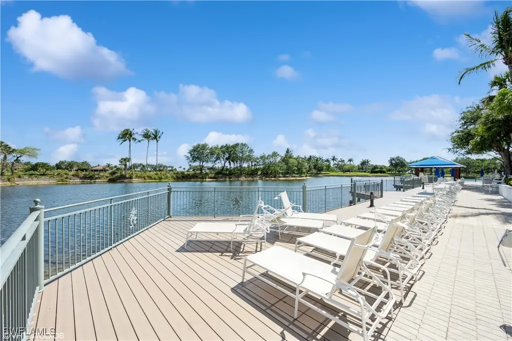 4610 Hawks Nest Drive Naples FL 34114