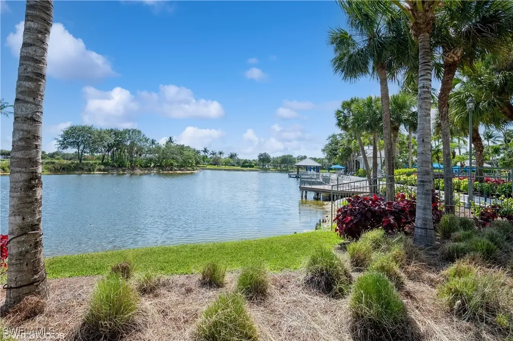 4610 Hawks Nest Drive Naples FL 34114