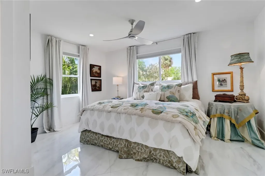 1262 10th Street N Naples FL 34102