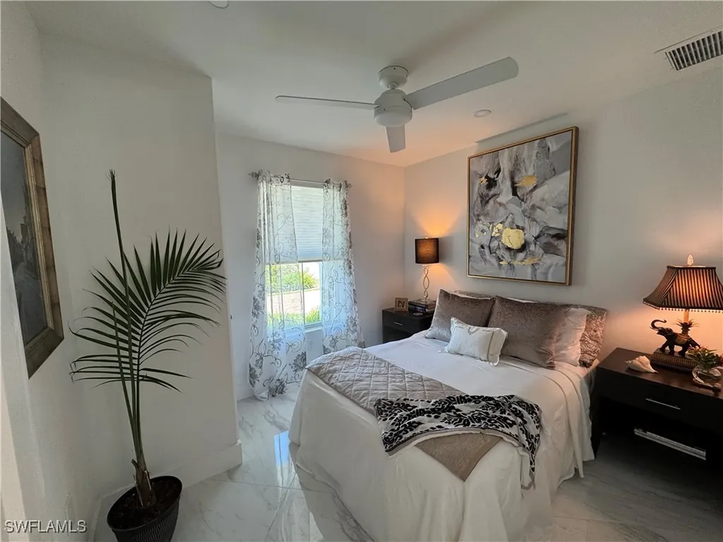 1262 10th Street N Naples FL 34102