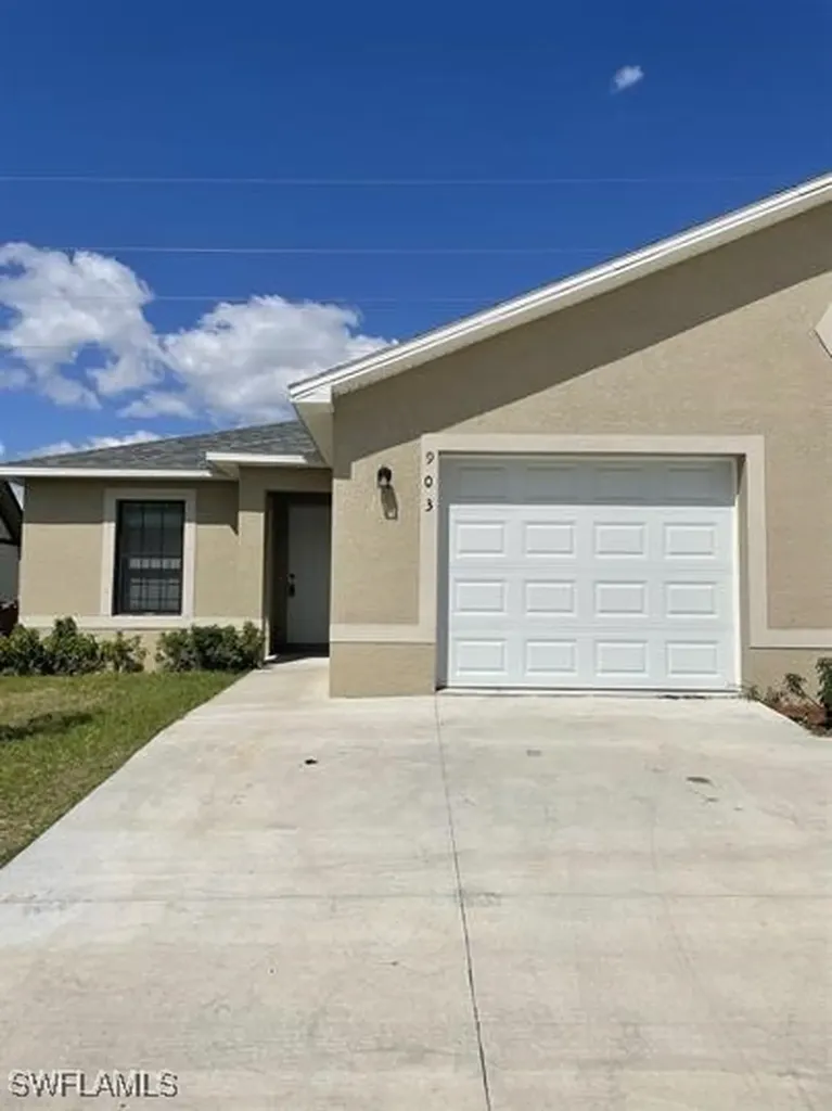 903 Cape Coral Parkway W Cape Coral FL 33914
