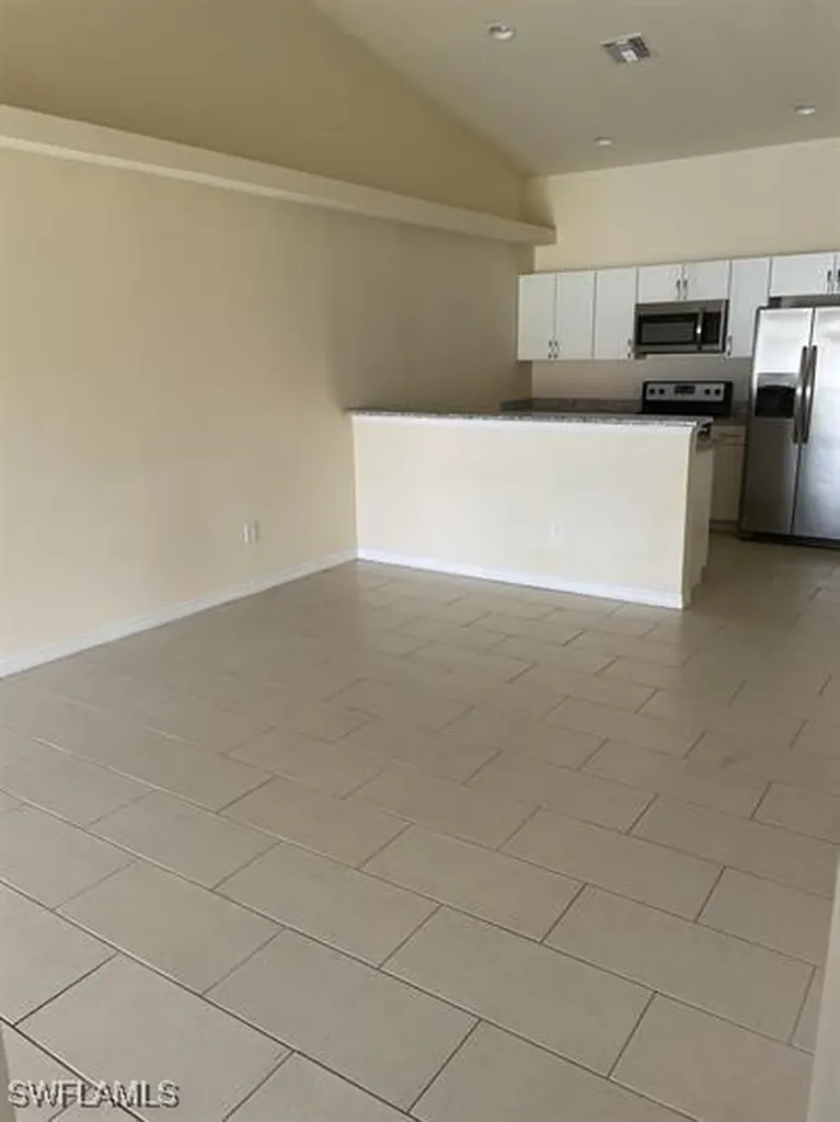 903 Cape Coral Parkway W Cape Coral FL 33914