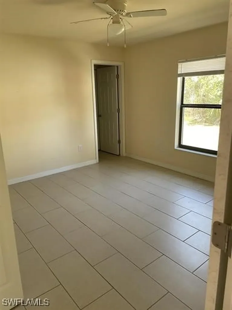 903 Cape Coral Parkway W Cape Coral FL 33914
