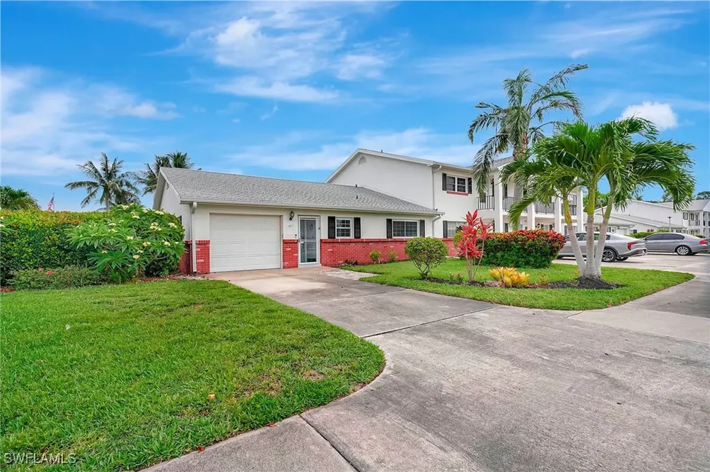 8760 Lueck Lane Fort Myers FL 33919