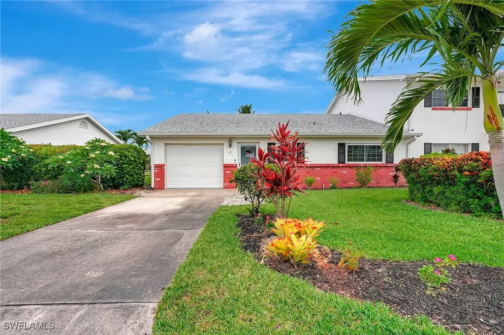 8760 Lueck Lane Fort Myers FL 33919