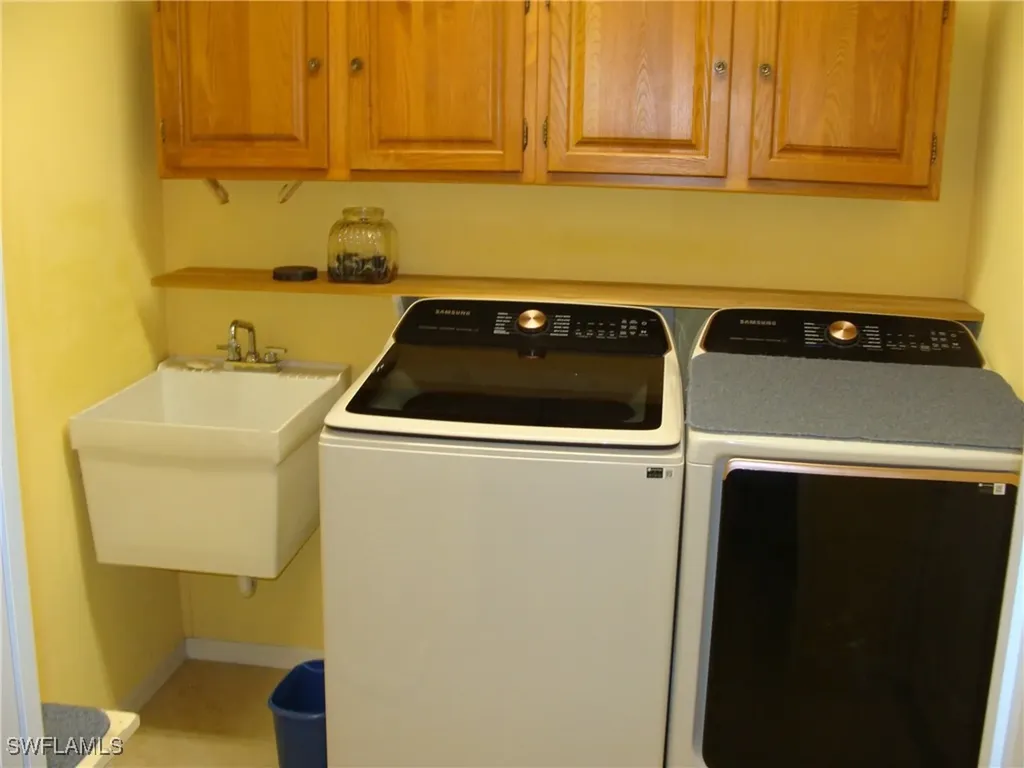 4802 Lakewood Boulevard Naples FL 34112