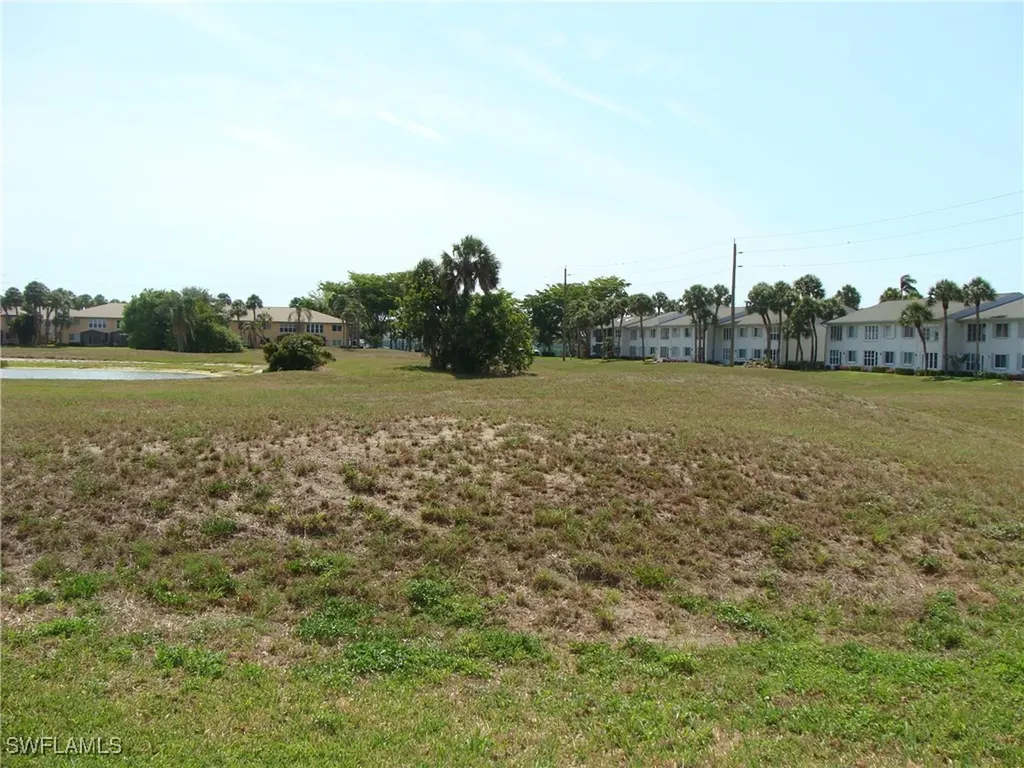 4802 Lakewood Boulevard Naples FL 34112
