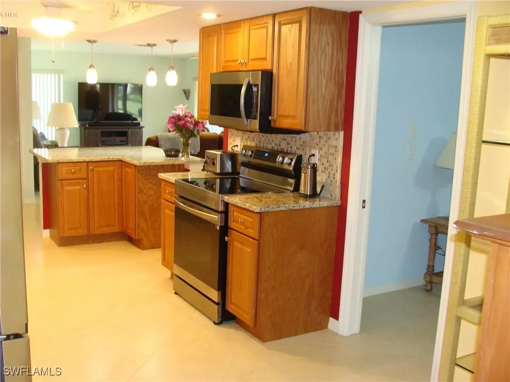 4802 Lakewood Boulevard Naples FL 34112