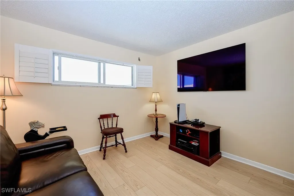 1100 8th Avenue S Naples FL 34102