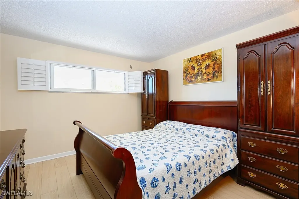 1100 8th Avenue S Naples FL 34102