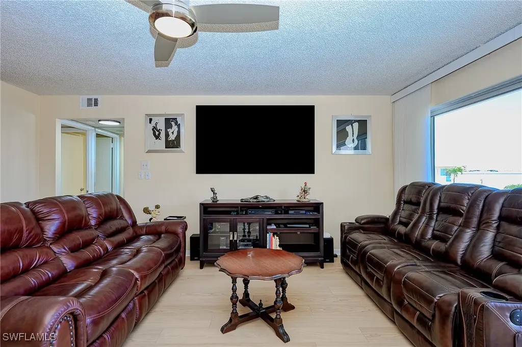 1100 8th Avenue S Naples FL 34102