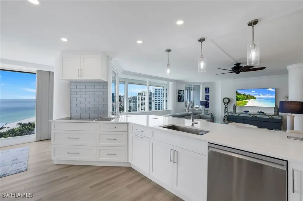 4041 Gulf Shore Boulevard N Naples FL 34103