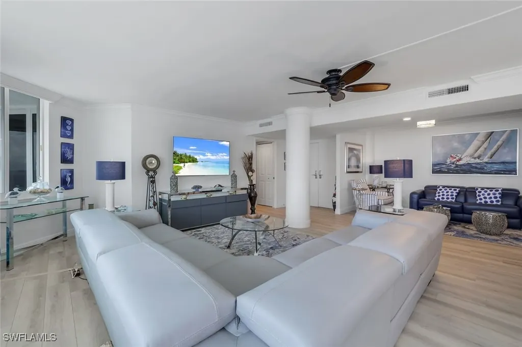 4041 Gulf Shore Boulevard N Naples FL 34103