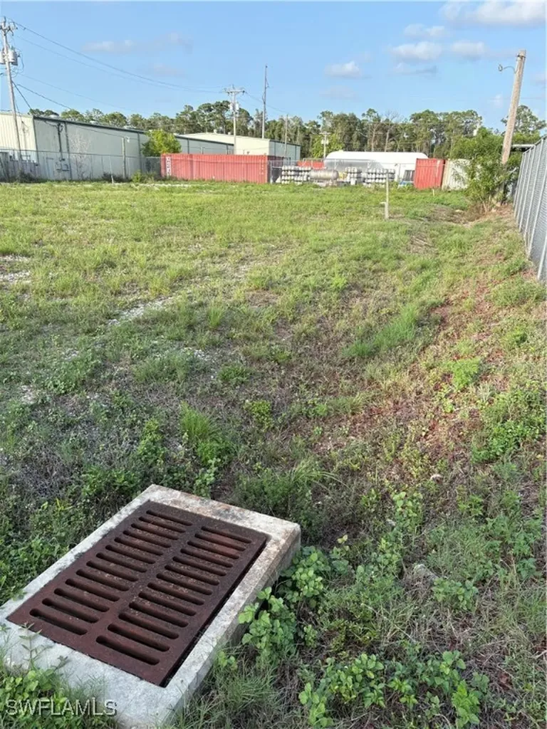 2513 NE 9th Avenue Cape Coral FL 33909