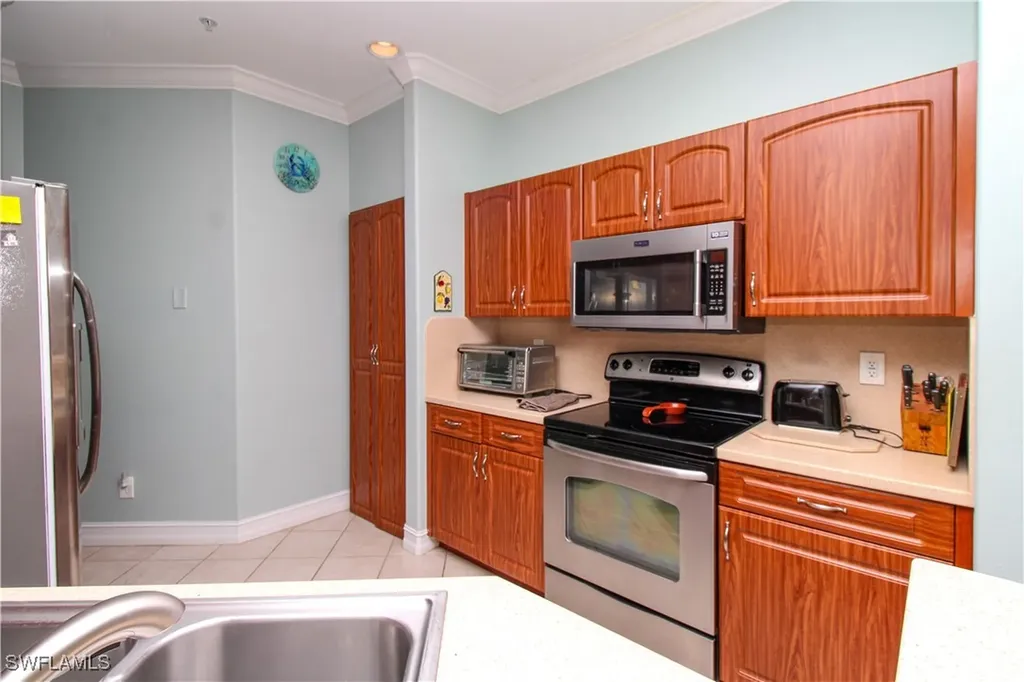 817 Carrick Bend Circle Naples FL 34110