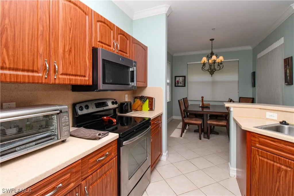 817 Carrick Bend Circle Naples FL 34110