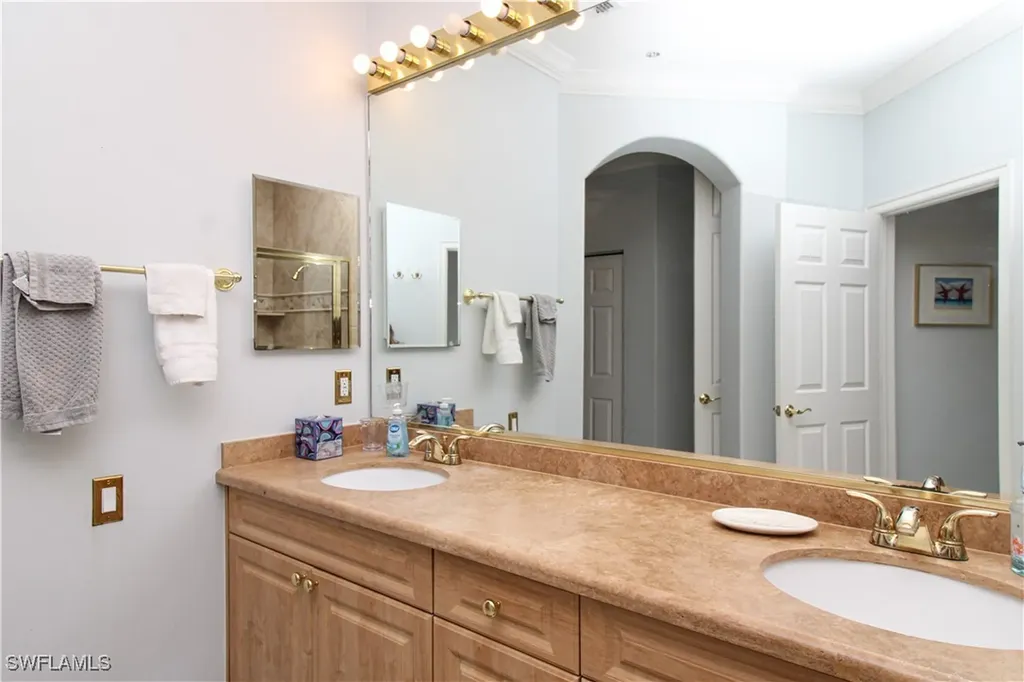 817 Carrick Bend Circle Naples FL 34110