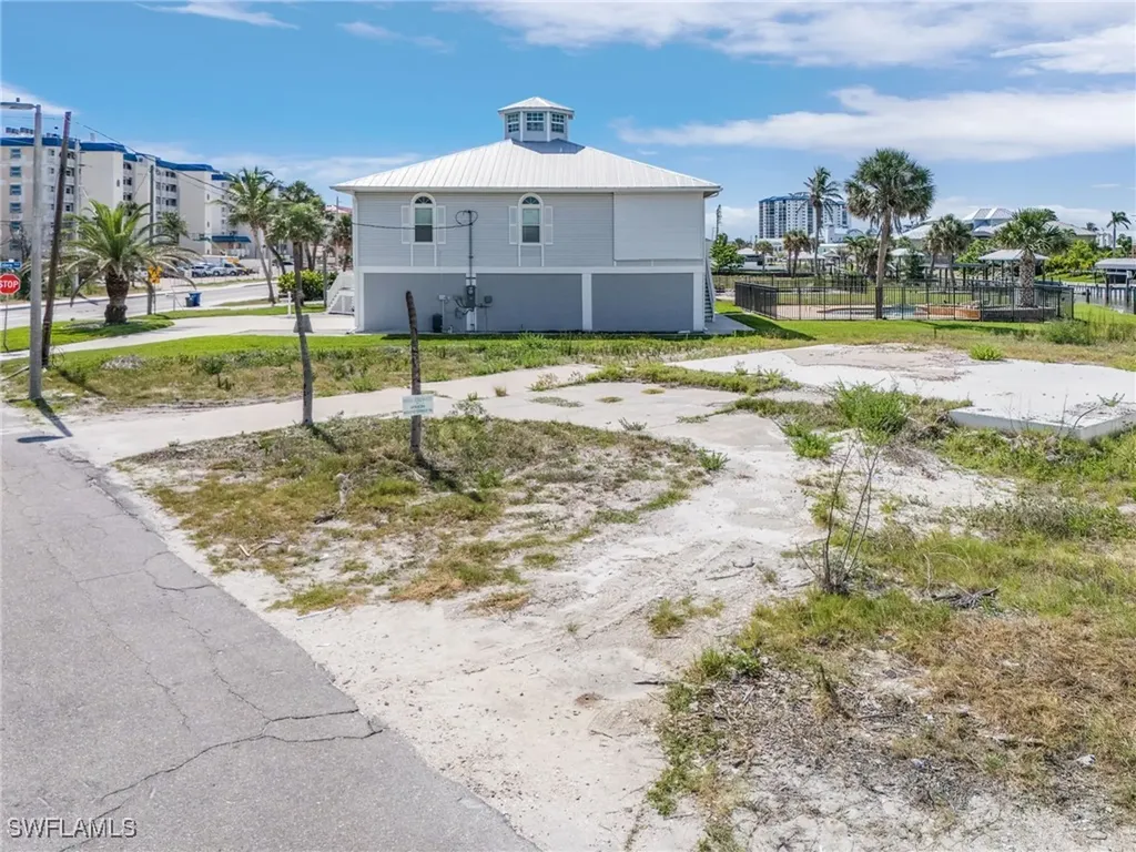 5199 Avenida Pescadora Fort Myers Beach FL 33931