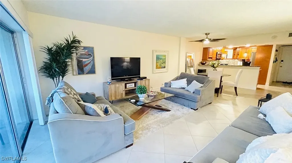 1 Bluebill Avenue Naples FL 34108