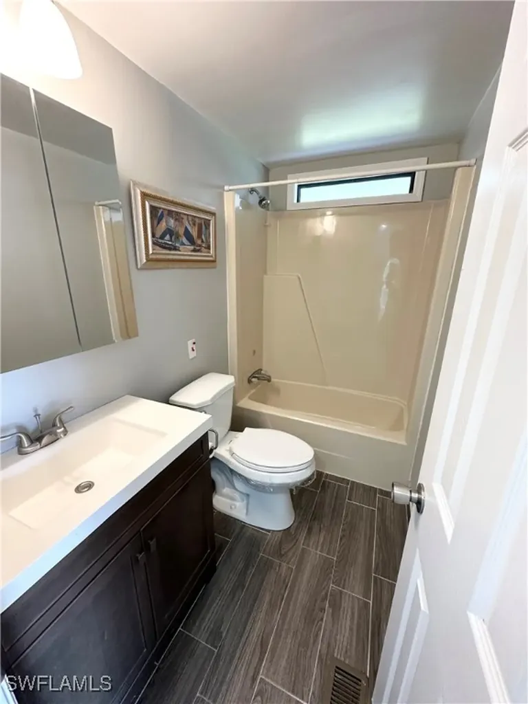 16091 Siesta Drive Fort Myers FL 33908