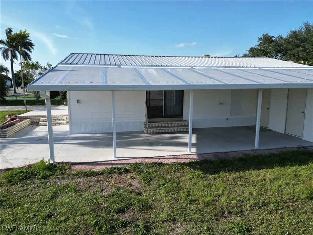 16091 Siesta Drive Fort Myers FL 33908