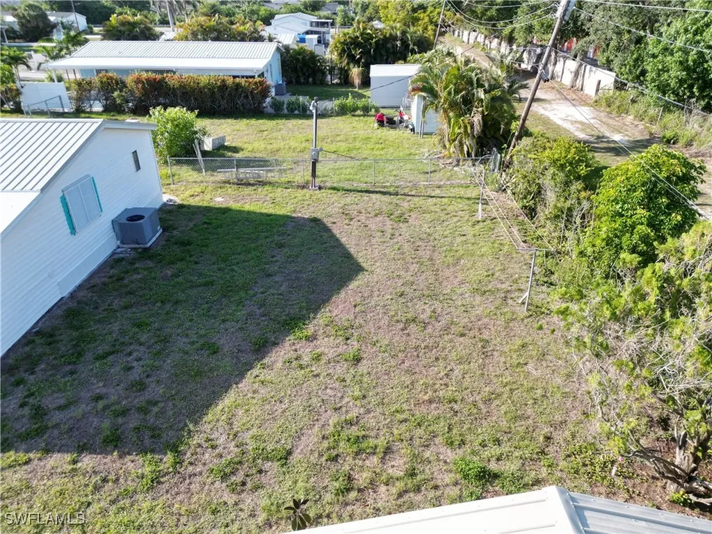 16091 Siesta Drive Fort Myers FL 33908