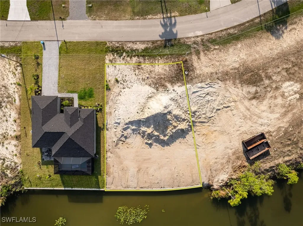 4230 NE 17th Avenue Cape Coral FL 33909