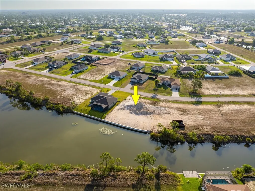 4230 NE 17th Avenue Cape Coral FL 33909