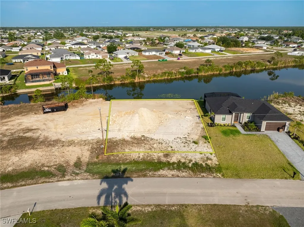 4230 NE 17th Avenue Cape Coral FL 33909