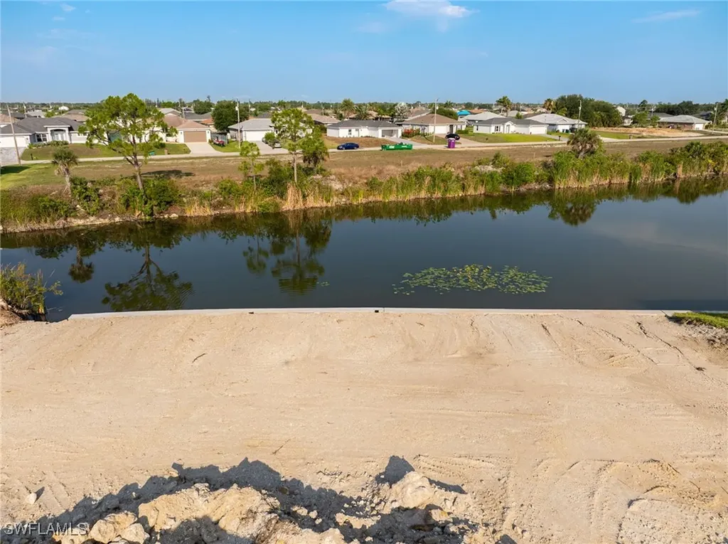 4230 NE 17th Avenue Cape Coral FL 33909