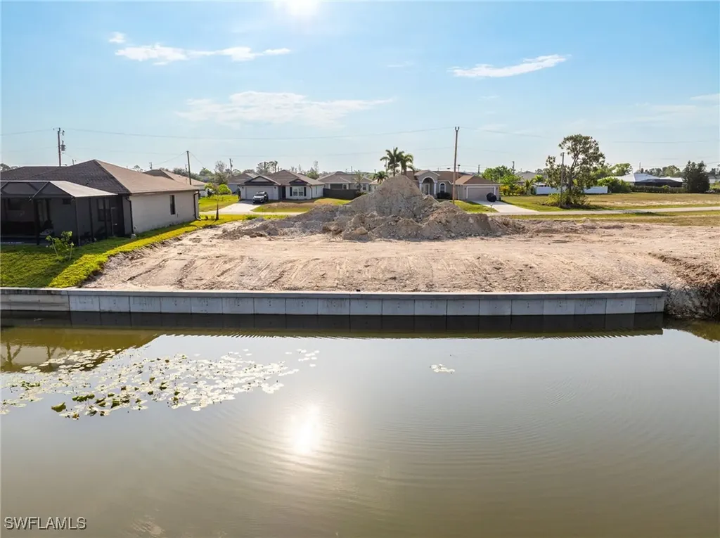 4230 NE 17th Avenue Cape Coral FL 33909