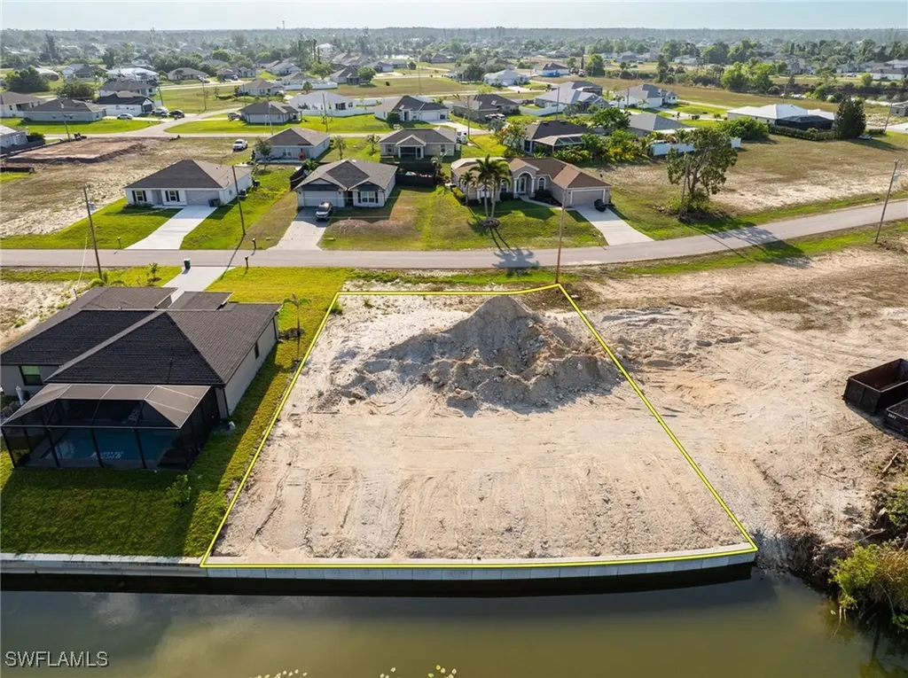 4230 NE 17th Avenue Cape Coral FL 33909