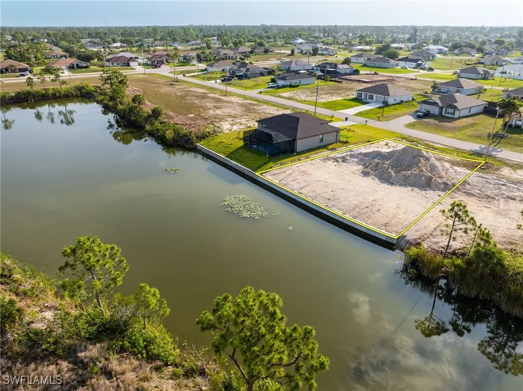 4230 NE 17th Avenue Cape Coral FL 33909