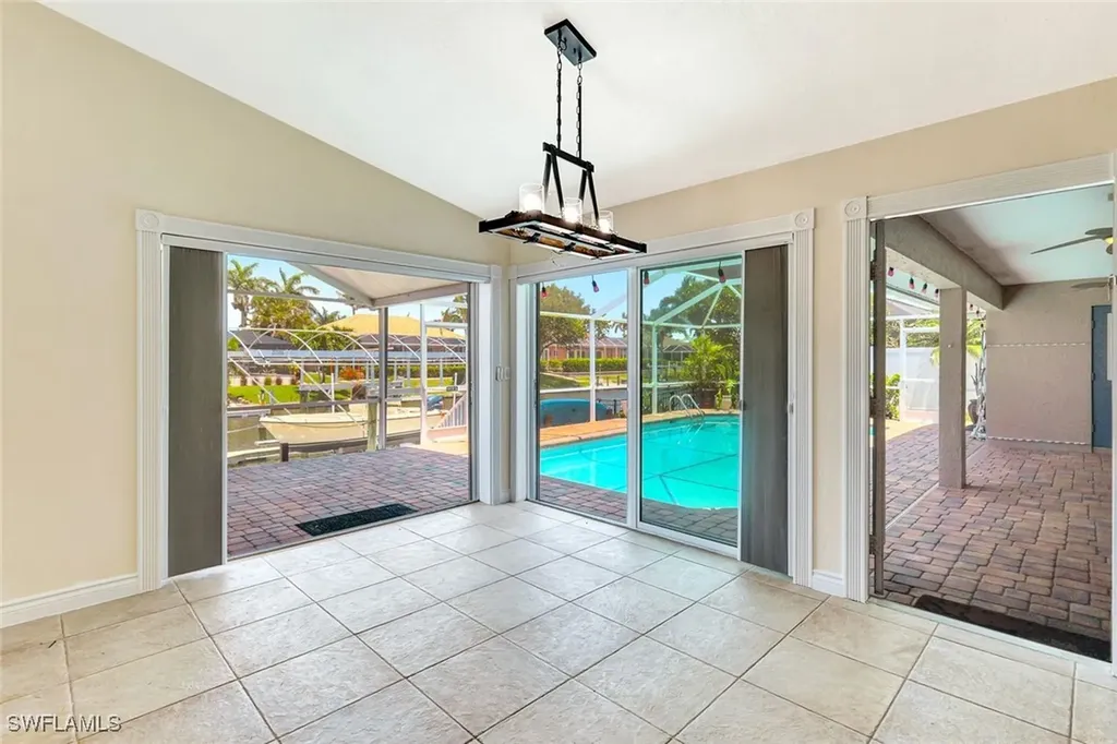 5012 SW 8th Place Cape Coral FL 33914