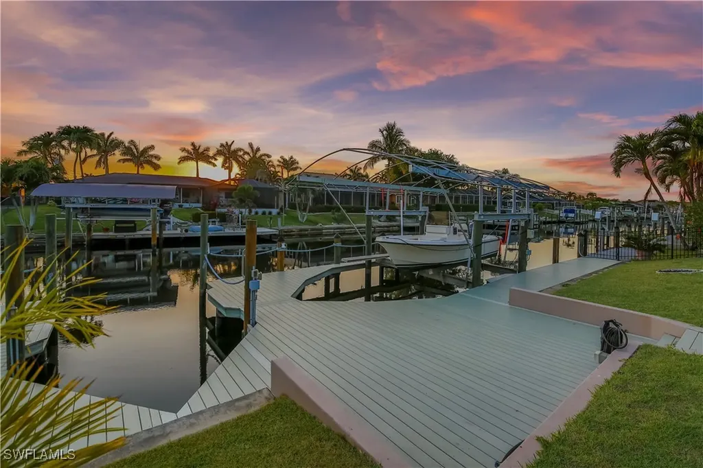 5012 SW 8th Place Cape Coral FL 33914