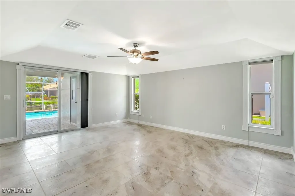 5012 SW 8th Place Cape Coral FL 33914