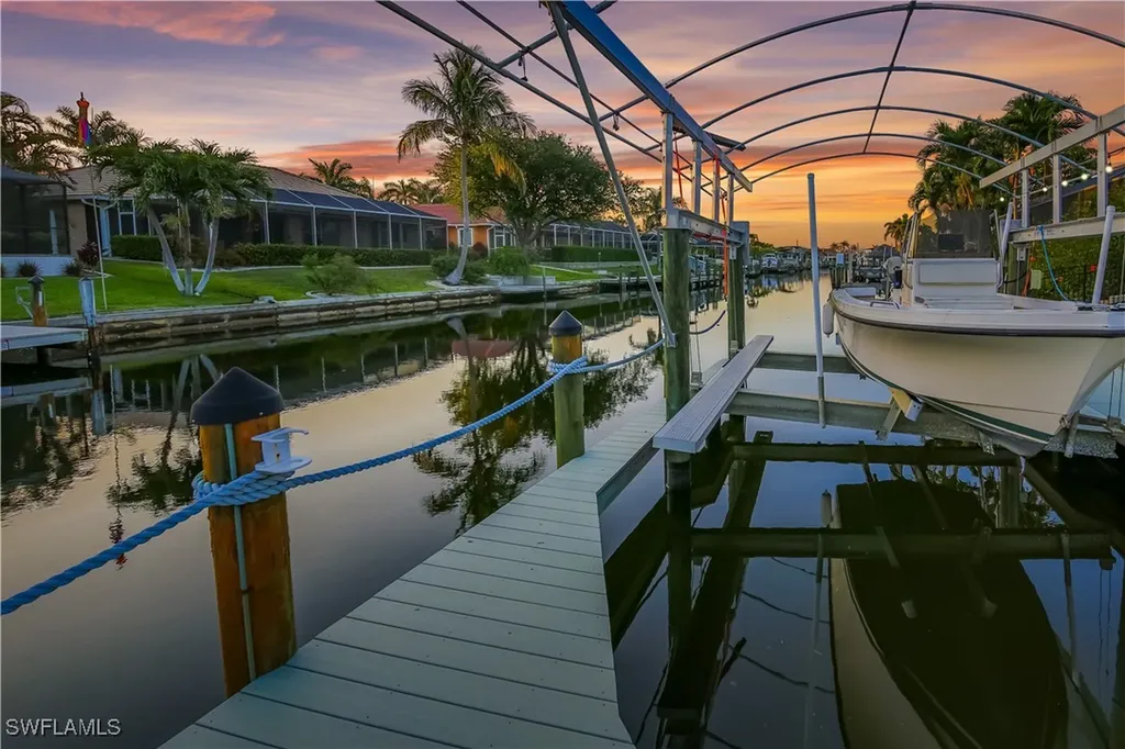 5012 SW 8th Place Cape Coral FL 33914