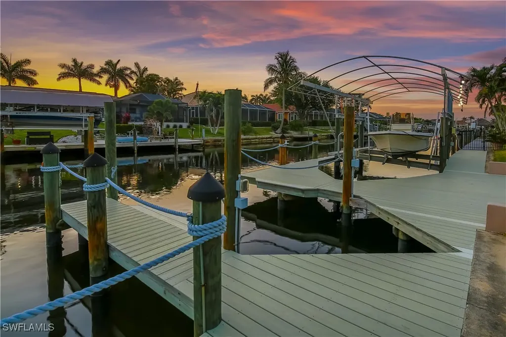5012 SW 8th Place Cape Coral FL 33914