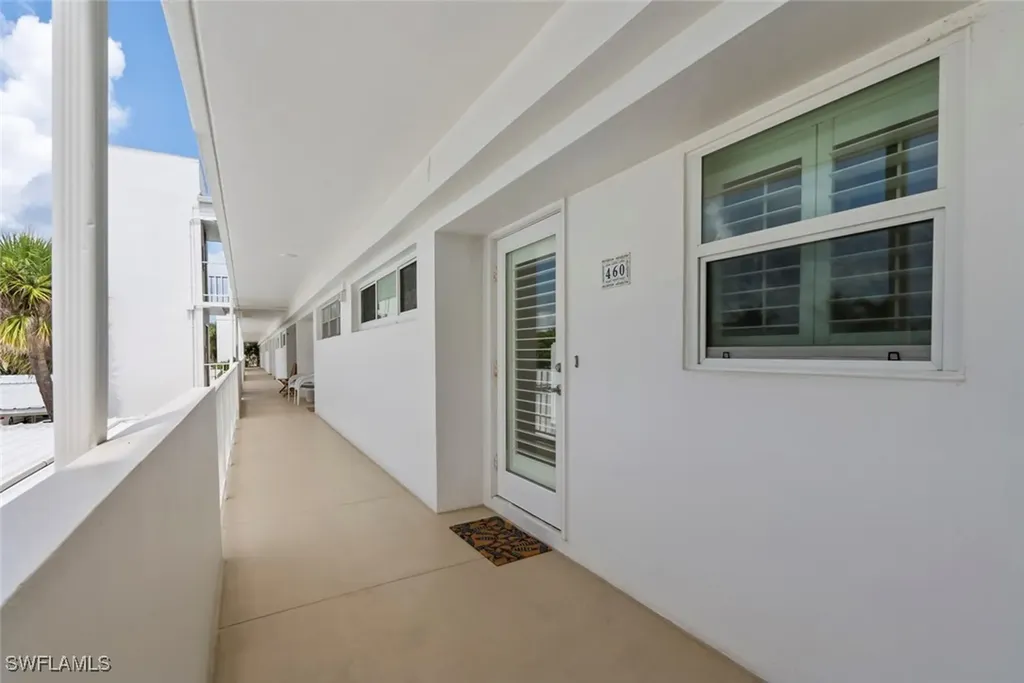 460 Broad Avenue S Naples FL 34102
