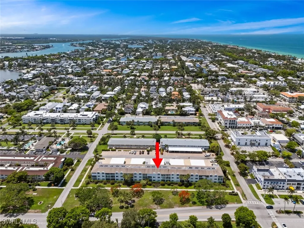 460 Broad Avenue S Naples FL 34102