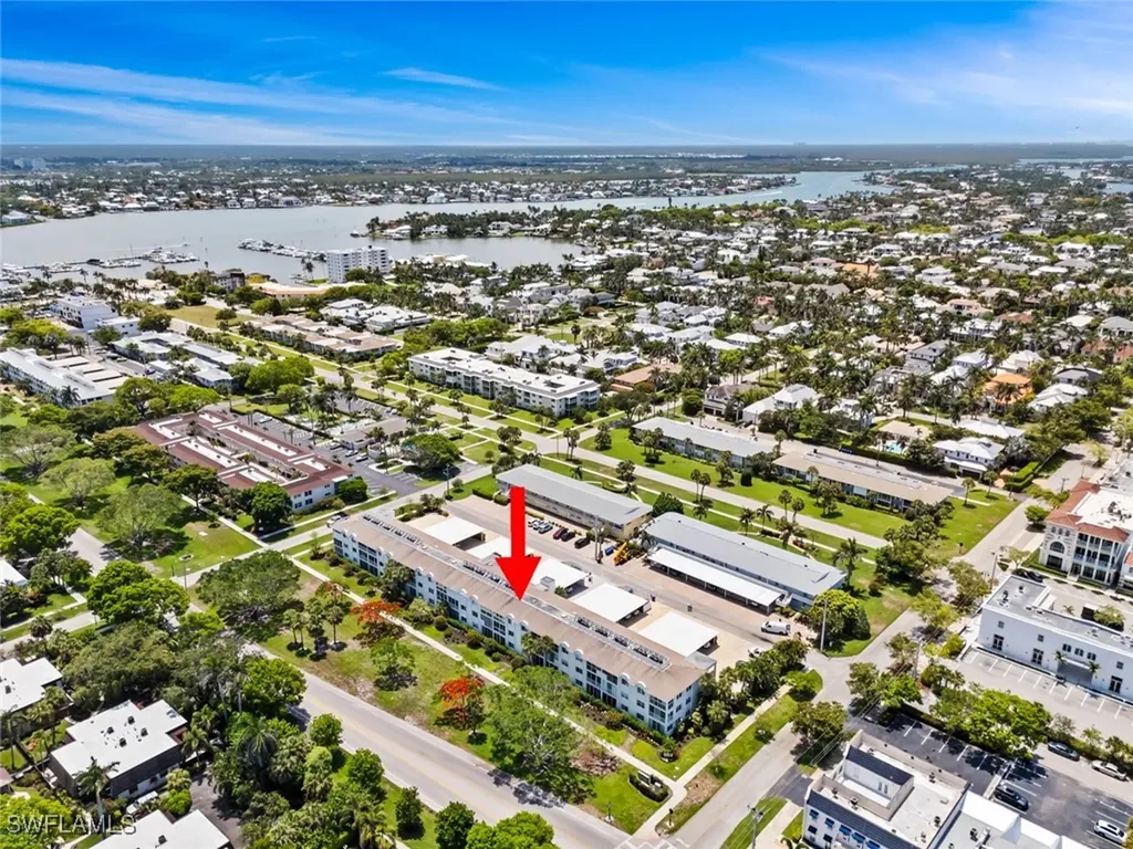 460 Broad Avenue S Naples FL 34102
