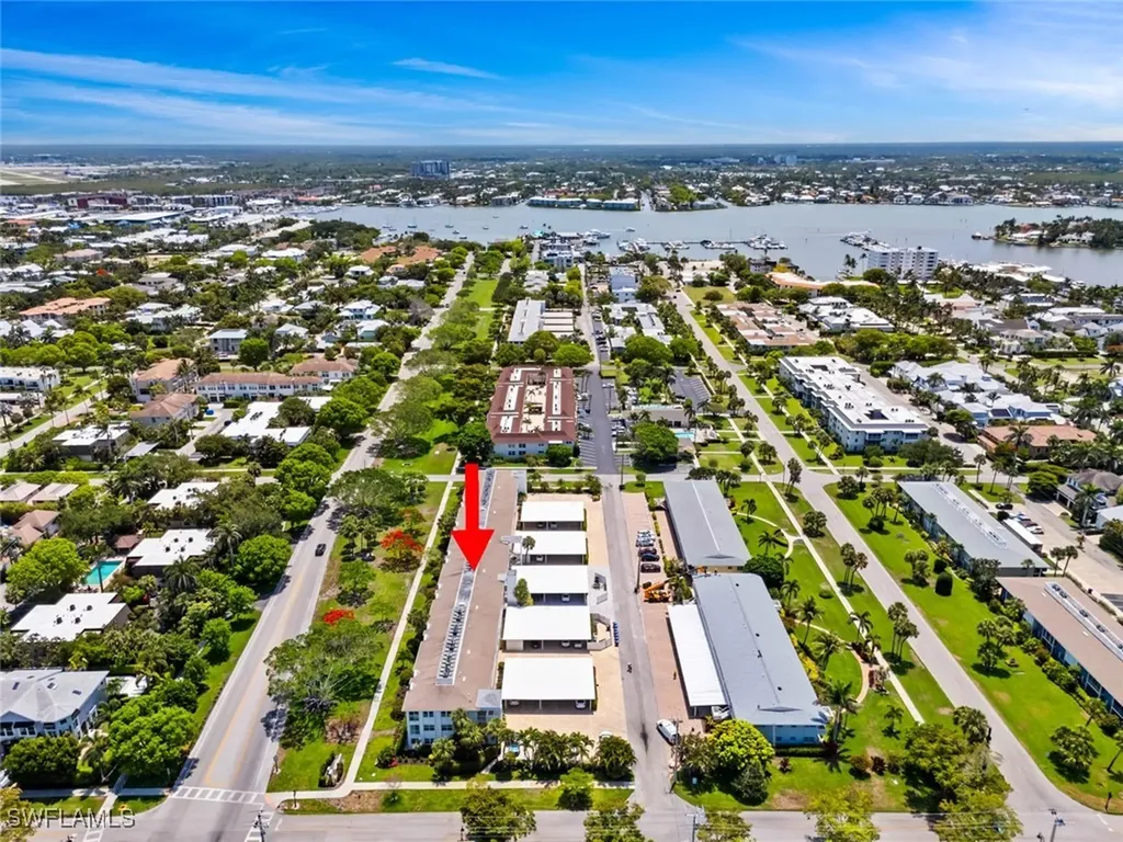 460 Broad Avenue S Naples FL 34102