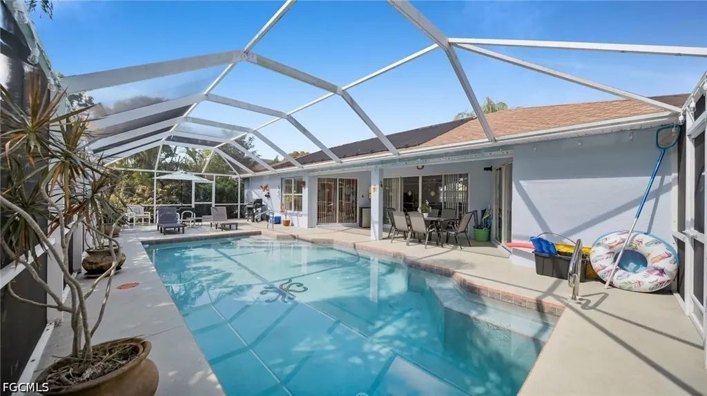 310 SE 27th Terrace Cape Coral FL 33904