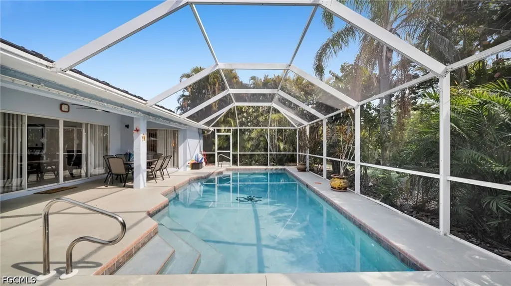 310 SE 27th Terrace Cape Coral FL 33904