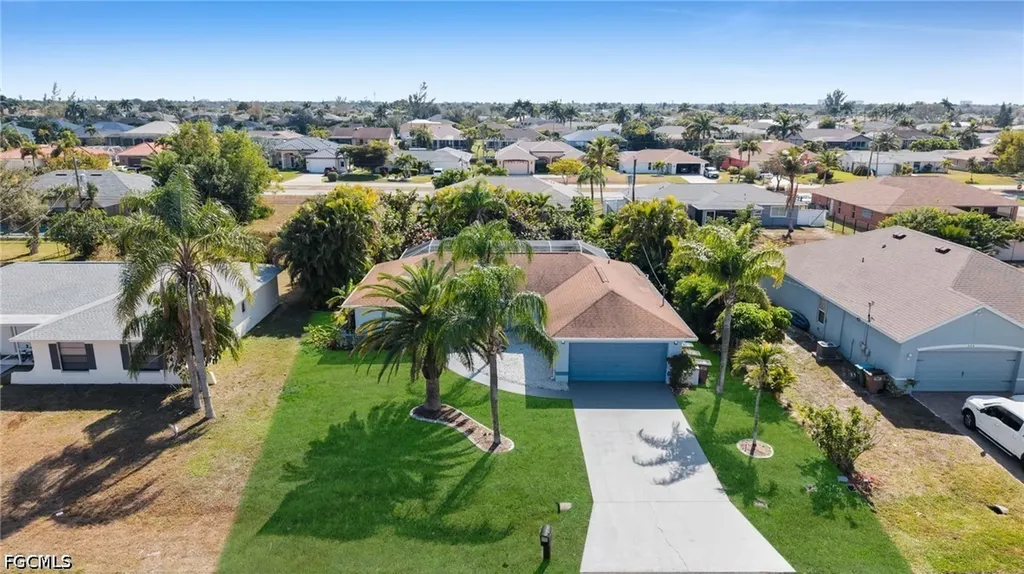 310 SE 27th Terrace Cape Coral FL 33904